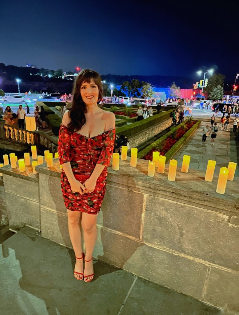 Vivaldi's Four Seaons Violin Concerto - Niagara Falls